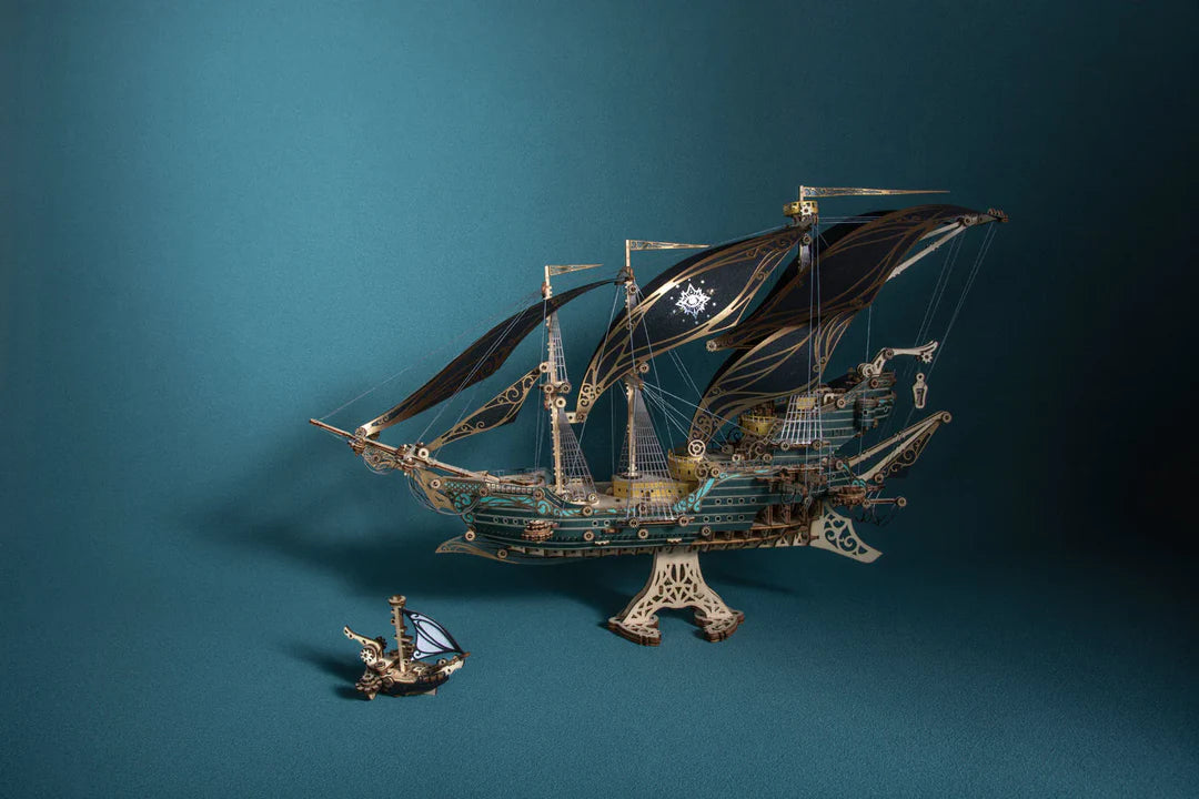 Future Pirate Ship Miniature Kit | LKWood