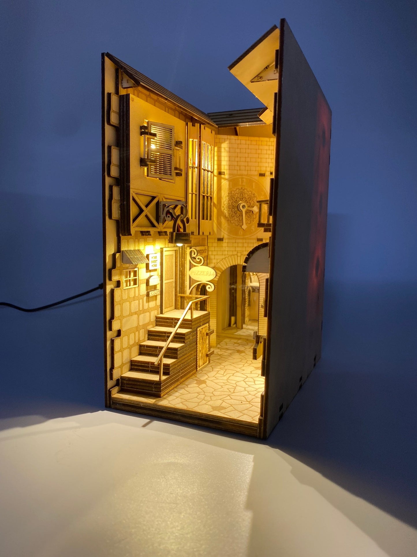 Rome's Midnight Alley Book Nook | LKWood